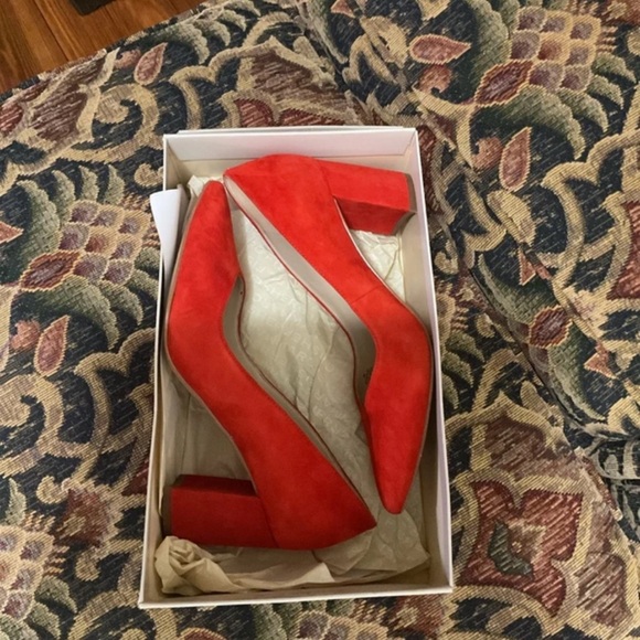 Marc Fisher Red Suede Pointed-Toe Pumps - Picture 3 of 4